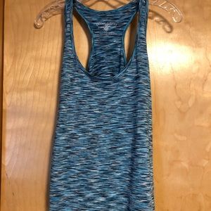 Work out tank top size large